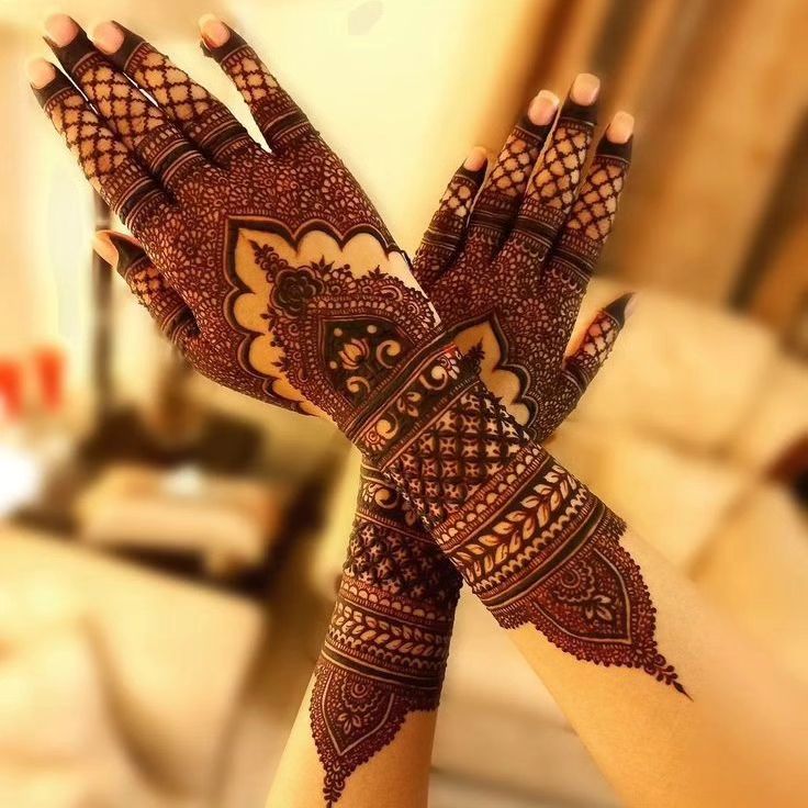 Pakiskatni Mehndi