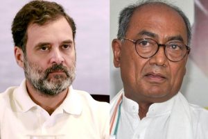 rahul gandhi and Digvijaya Singh