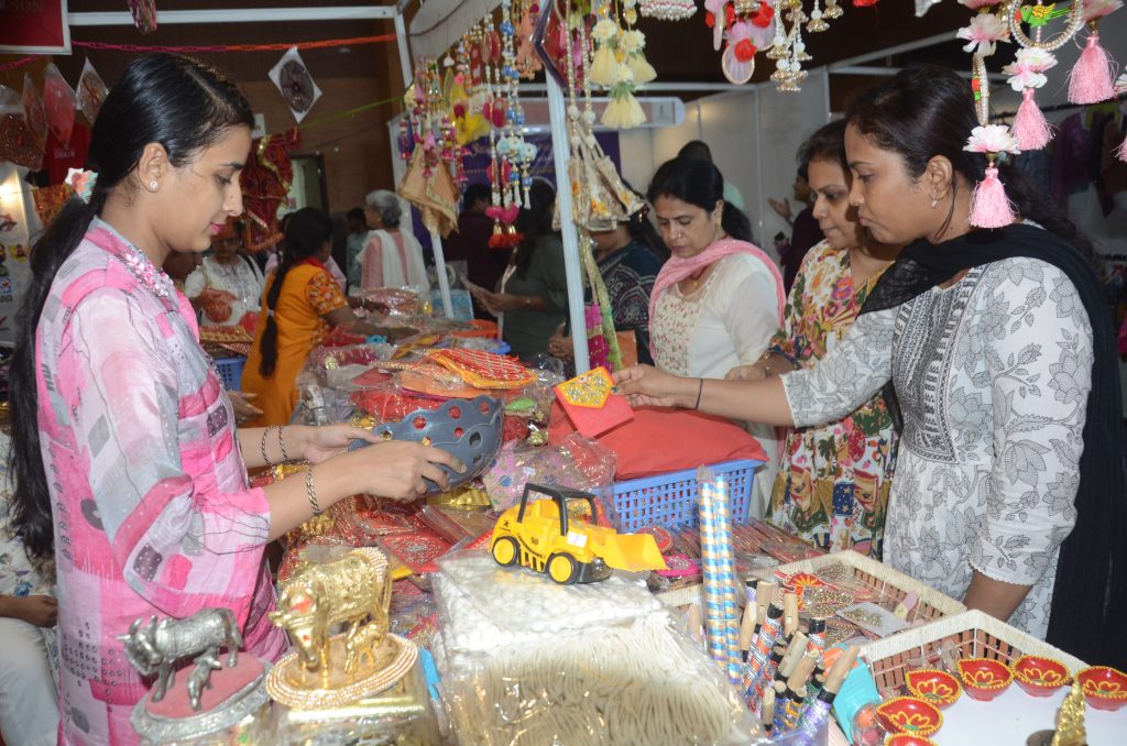 Gyan bhawan me Dashara mela 1