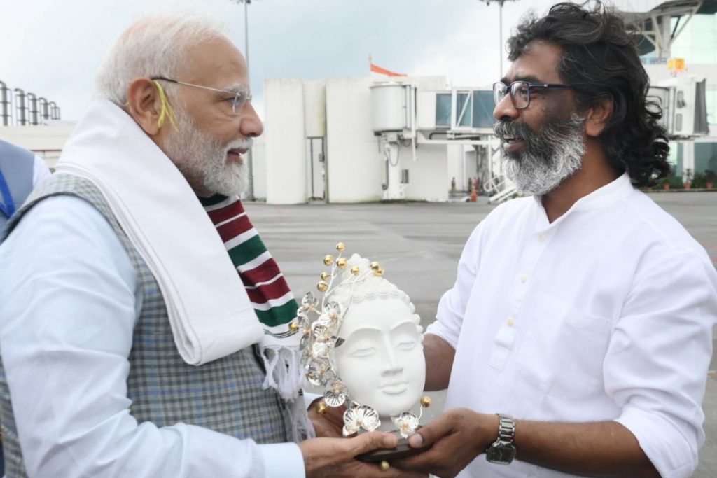 hemant soren meets pm narendra modi 1