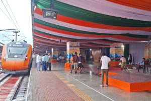 indian railways tatanagar station vande bharat express