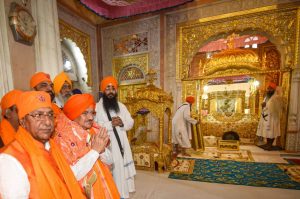 jp nadda in gurudwara patna | JP Nadda In Bihar: BJP National President JP Nadda reached Patna PMCH, took stock of the construction work of new buildings.