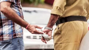 patna police news| Patna News: Inspector beats up two youths for not paying bribe in Patna