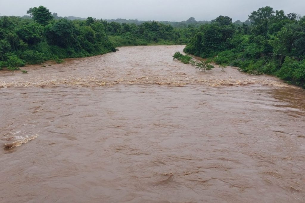 sona river overflows in kharsawan jharkhand weather