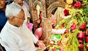 cm nitish news| CM Nitish Kumar: CM Nitish reached Shitala Mata temple on Maha Ashtami, prayed for the prosperity of the state.