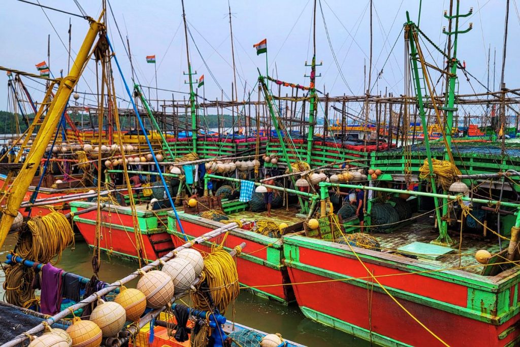 Dana Cyclone Tracker Odisha Balasore Trawlers