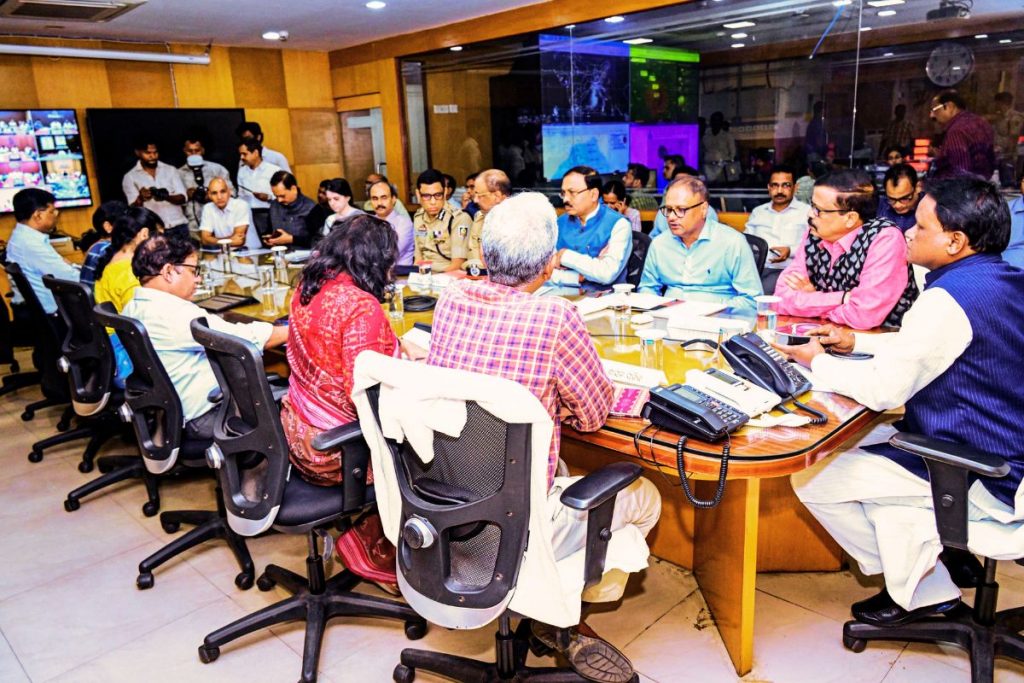 Dana Cyclone Tracker Odisha Cm High Level Meeting