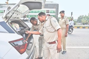 jharkhand election car checking