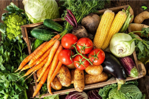 Winter Vegetables To Stay Healthy: सर्दी में अगर आप भी रहना चाहते हैं बीमारियों से दूर तो जरूर खाएं ये 5 सब्जियां