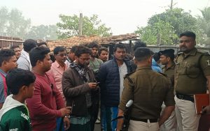 घटना की जांच करने पहुंची पुलिस