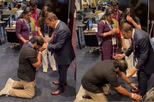 Nitish Kumar Reddy Father Mutyala Reddy touches Sunil Gavaskar Feet