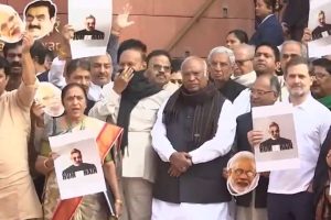 Opposition MPs protest