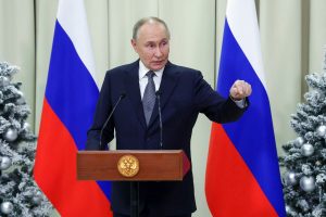 Vladimir Putin apologises to Azerbaijan