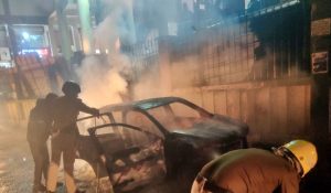 fire in car| Bihar News: A hit-and-run car caught fire suddenly in Patna.