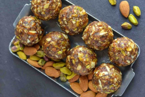 Dry Fruit Laddu Recipe for Makar Sankranti: मकर संक्रांति स्पेशल ड्राई फ्रूट लड्डू रेसिपी