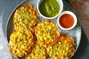 Also Read: Spring Onion Puri Recipe: हरे प्याज की पुरी रेसिपी सर्दियों में घर पर बनाएं यह टेस्टी और हेल्दी डिश Also Read:Vrat Special Guava Chutney Recipe: व्रत वाली खिचड़ी के साथ सर्व करें ये कच्चे अमरूद की चटनीं, स्वाद के दीवाने हो उठेंगे आप Also Read: Spring Onion Puri Recipe: हरे प्याज की पुरी रेसिपी सर्दियों में घर पर बनाएं यह टेस्टी और हेल्दी डिश Also Read:Vrat Special Guava Chutney Recipe: व्रत वाली खिचड़ी के साथ सर्व करें ये कच्चे अमरूद की चटनीं, स्वाद के दीवाने हो उठेंगे आप