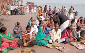 Puja in Vishnupad temple