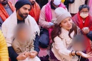 Virat Kohli Anushka Sharma Visit Premanand Maharaj