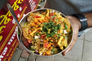 Packet chips bhelpuri