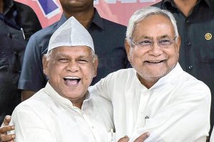 jitan ram manjhi with nitish| Jitan Ram Manjhi demands Bharat Ratna for CM Nitish