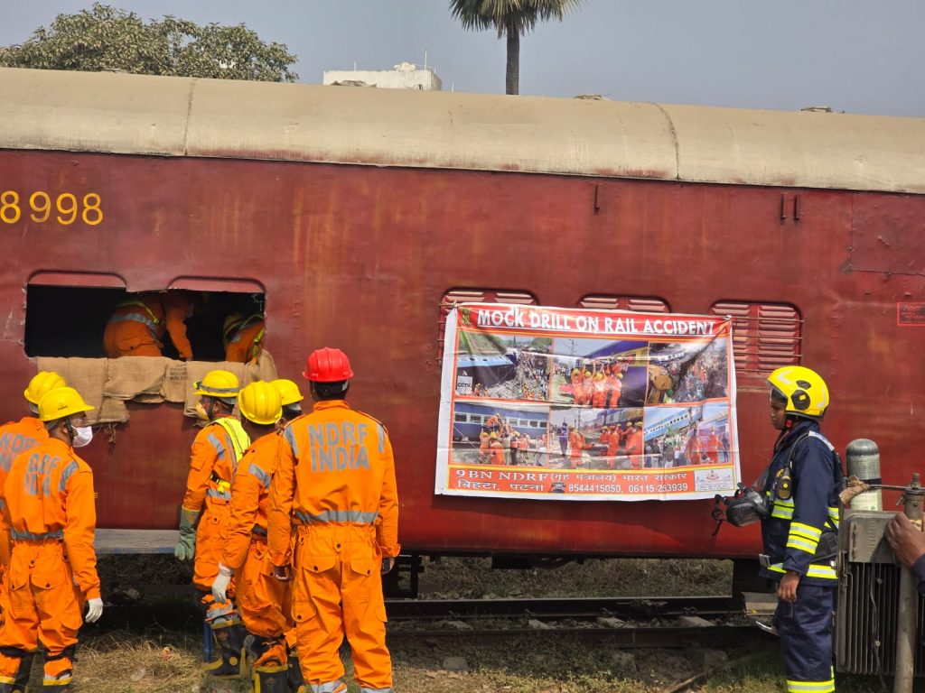 train accident mock drill 3