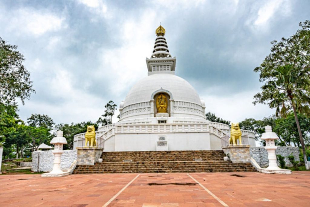 vishwa shanti stupa vaishali