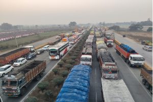 Mahakumbh Mela 2025 queue of vehicles in Bihar