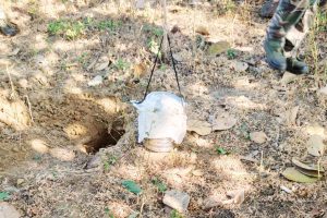 Naxal News Jharkhand Landmine Found in Dudhiya Jungle Palamu