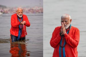 PM Modi in Mahakumbh 2025