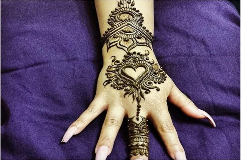 Valentine Day Mehndi Design 11 1