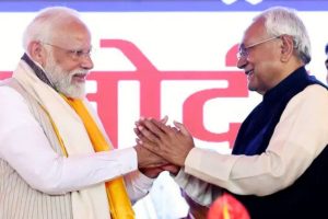 cm nitish with modi