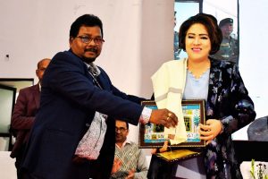 dr bhaarti kashyap felicitated by health department of jharkhand