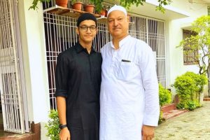 shakeel ahmad with ayan khan| Suicide News: Congress leader Shakeel Ahmed Khan's son commits suicide