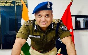 shivdeep lande| Former IPS officer Shivdeep Lande's latest post created a stir