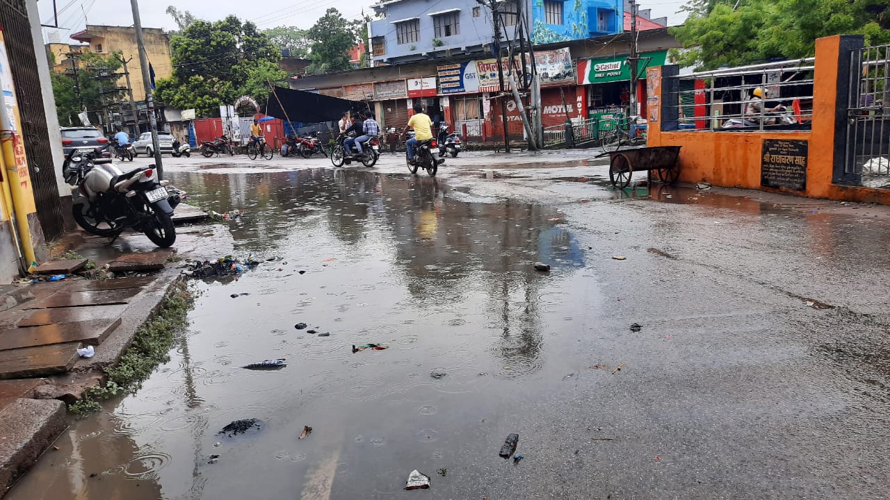 Bihar Weather Forecast Live: गोपालगंज के किसान बारिश के लिए तरस रहे, जानिए बिहार में मौसम का हाल